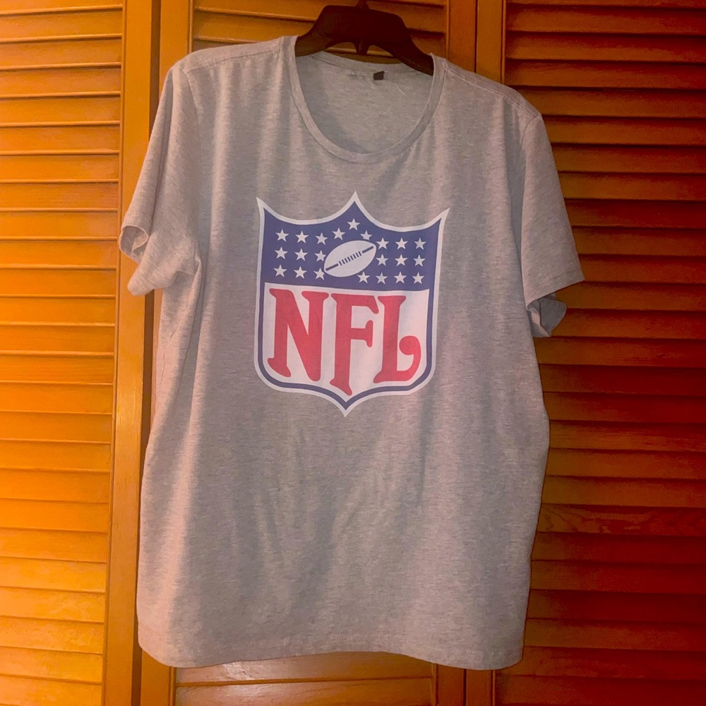 Game Time! NFL Size L Tee Shirt